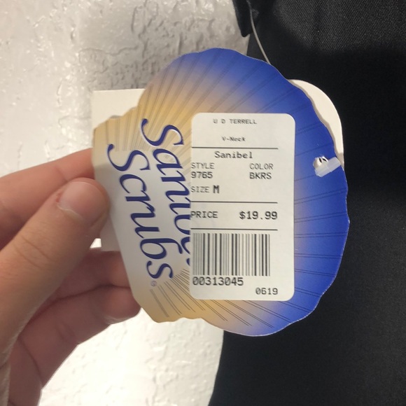 Scrub Top - Picture 3 of 3